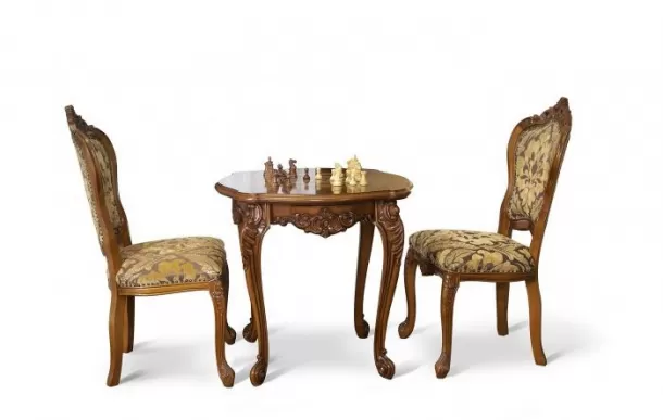 cleopatra sakk asztal székekkel
