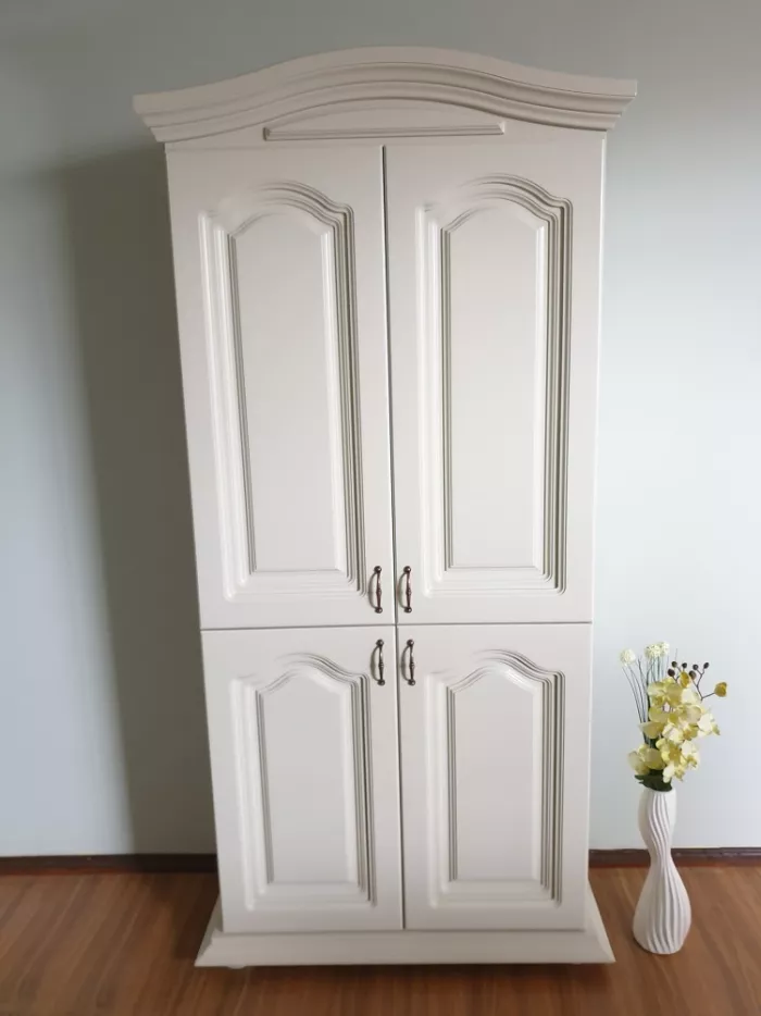R17 2 ajtós szekrény